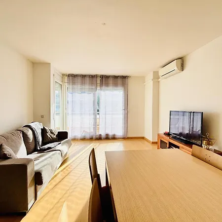 Encantador Bajo Con Terraza Cerca Playa - Es-258-183 * ロザス