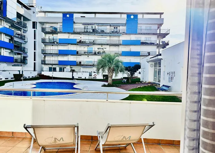 Encantador Bajo Con Terraza Cerca Playa - Es-258-183